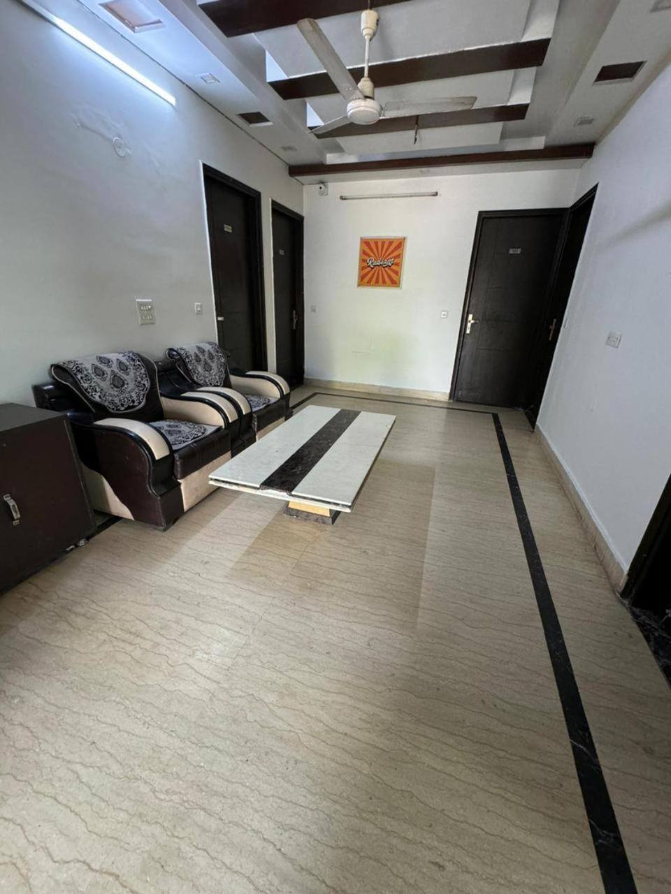 Parkview Residency Hotel Gurgaon Exterior photo